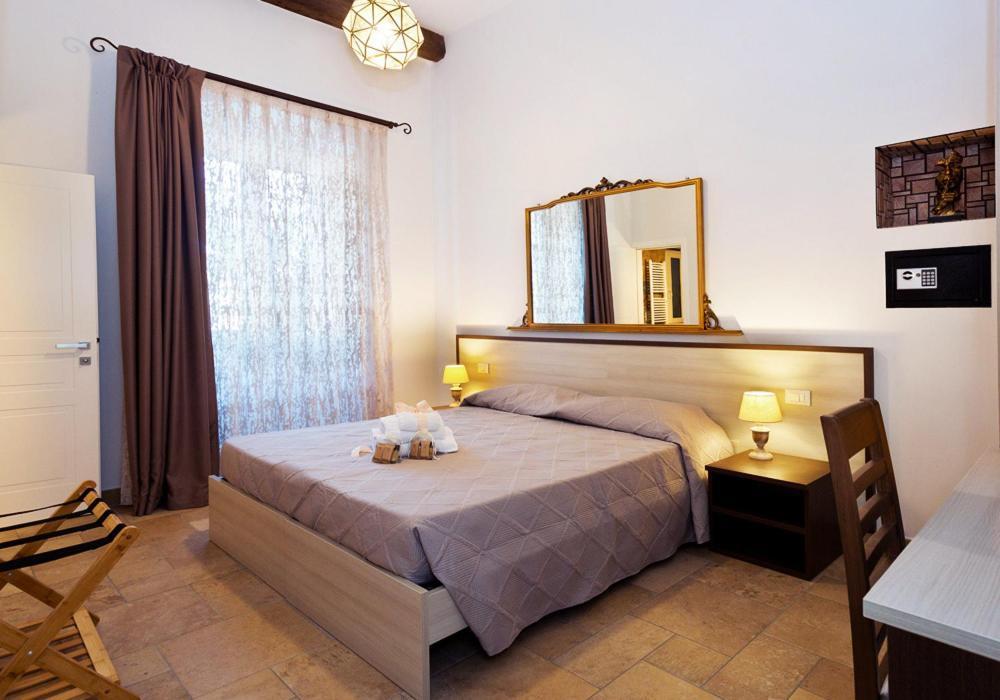 Casa Porta Marina Hotel Ventimiglia Bagian luar foto